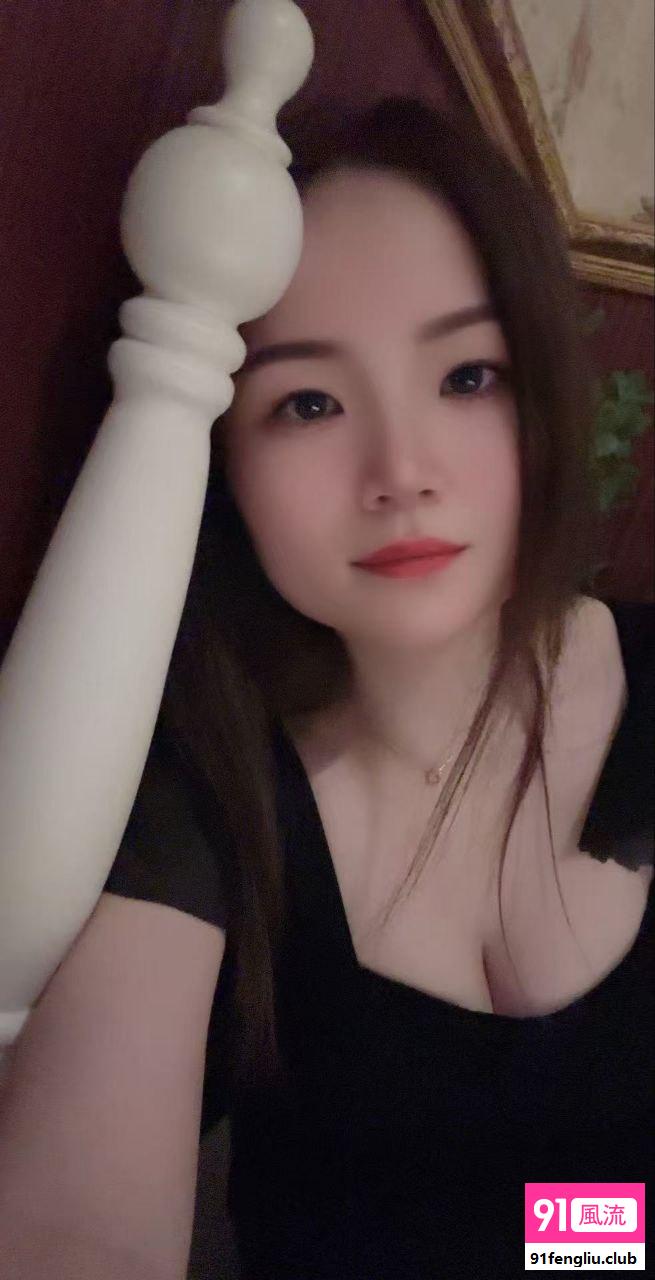 会所刚出来的服务型少妇